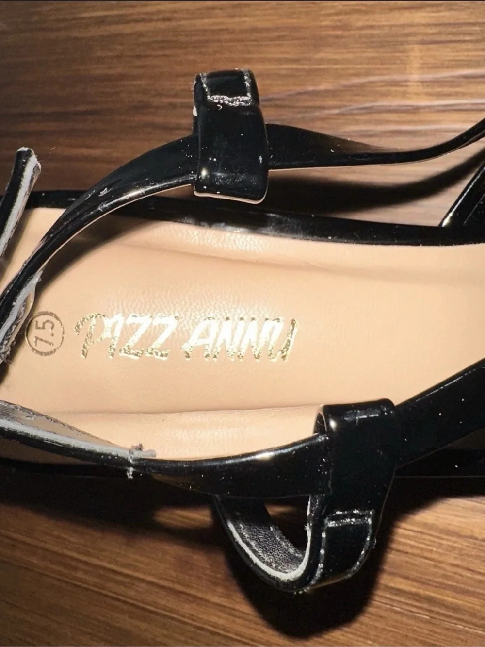 PIZZ ANNU Vola Black Patent Strappy Block Heel Sandals - Women’s 7.5 US NEW